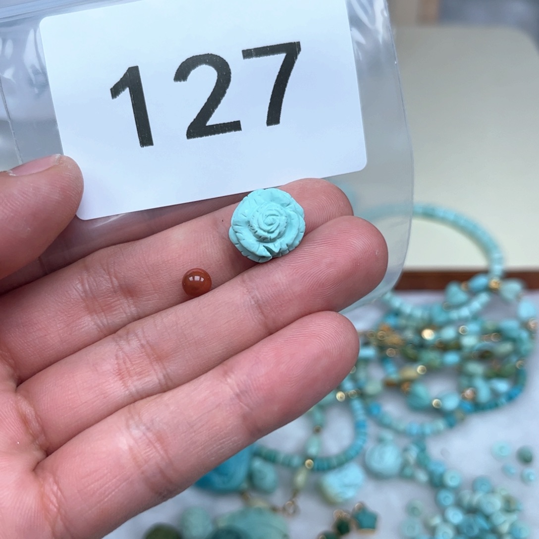 南红玛瑙未镶嵌珠宝奇石