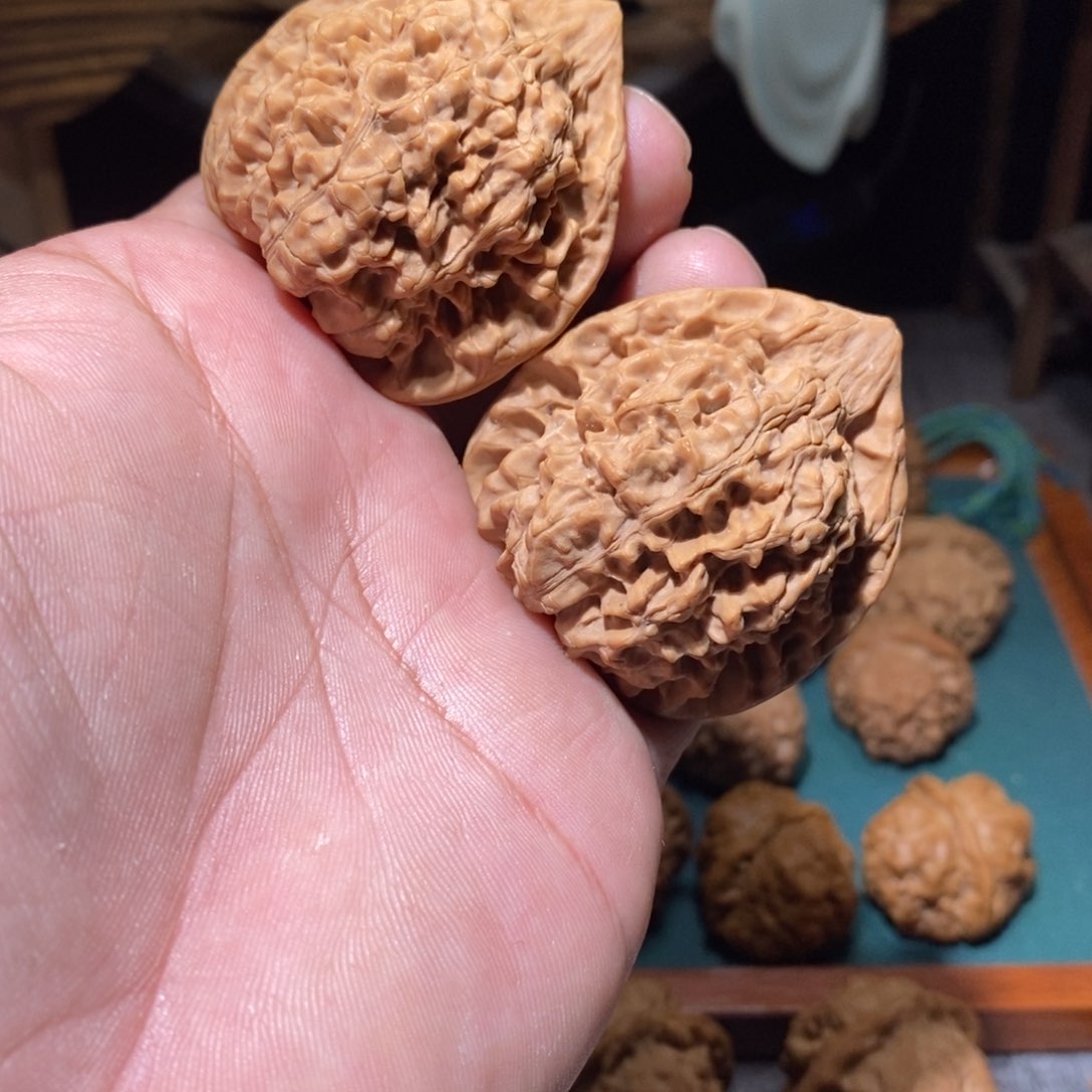 文玩核桃吊坠麒麟纹官帽47