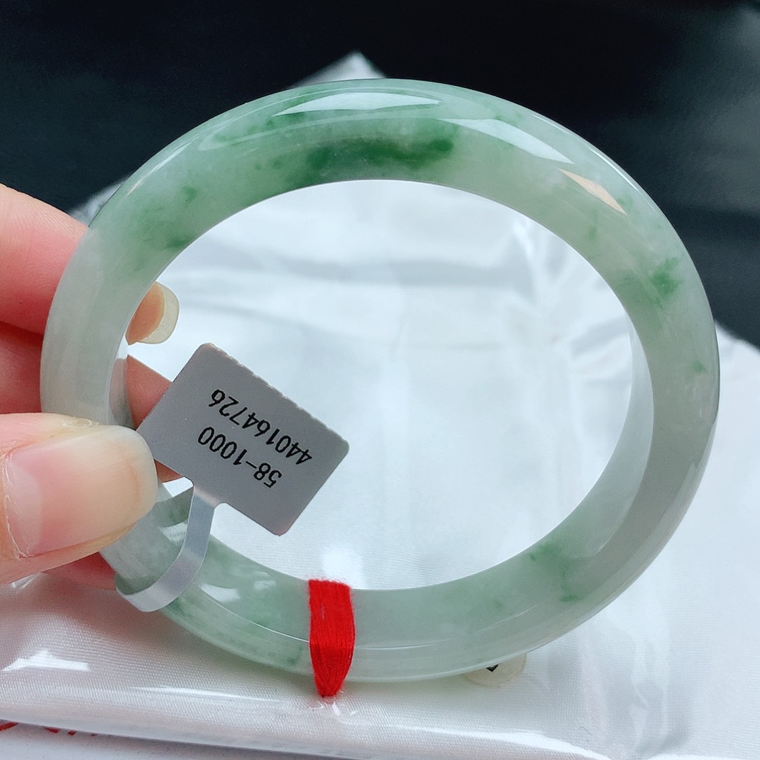 翡翠手镯未镶嵌缅甸天然A货翡翠手镯