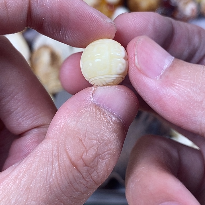 琥珀未镶嵌裸石我