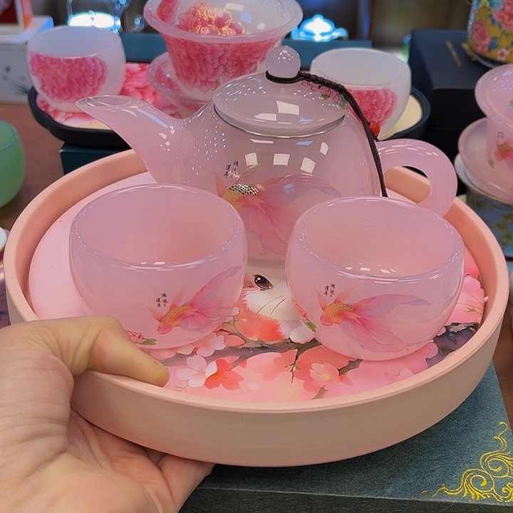 段泥茶杯吧啦吧啦的说了一句