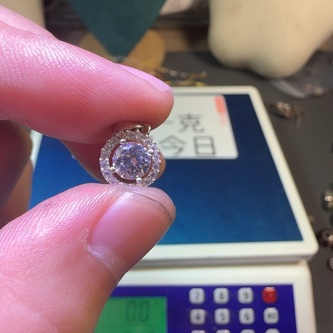 ****1碧玺（处理）吊坠等各种类型的