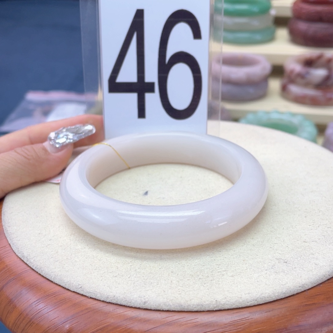 石英质玉未镶嵌手镯62