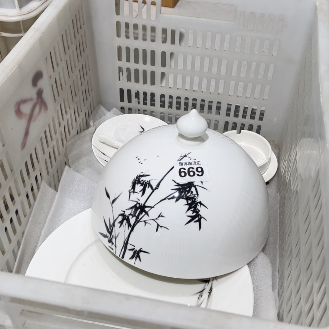 瓷片669箱，全场微瑕介意慎拍