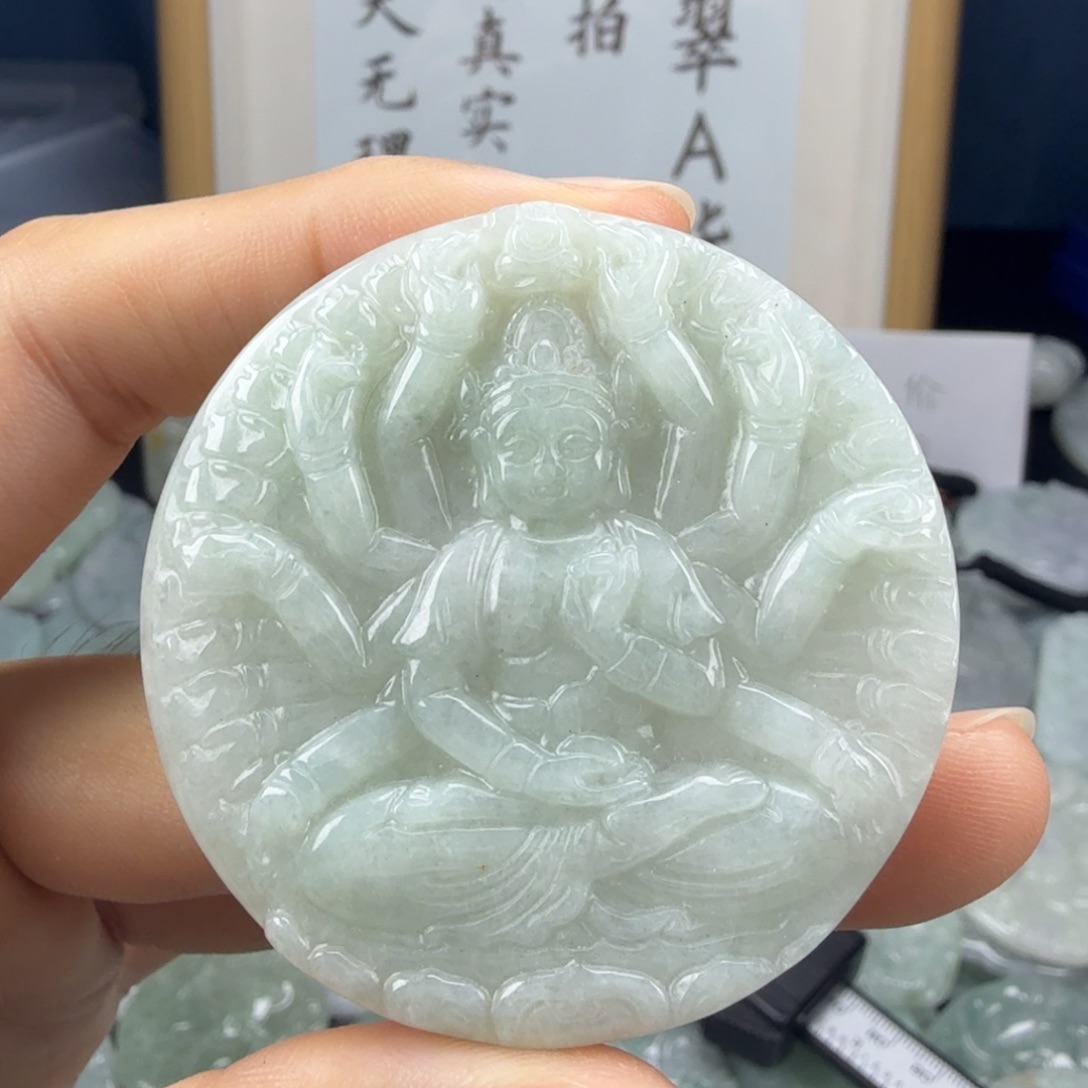 翡翠未镶嵌颈饰翡翠