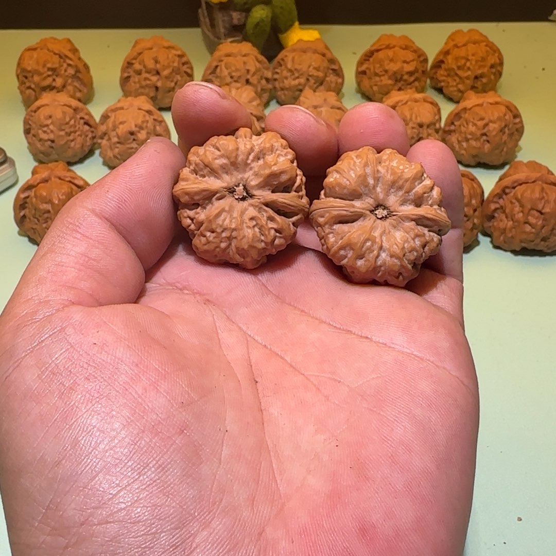 文玩核桃吊坠?**L蛤蟆头35