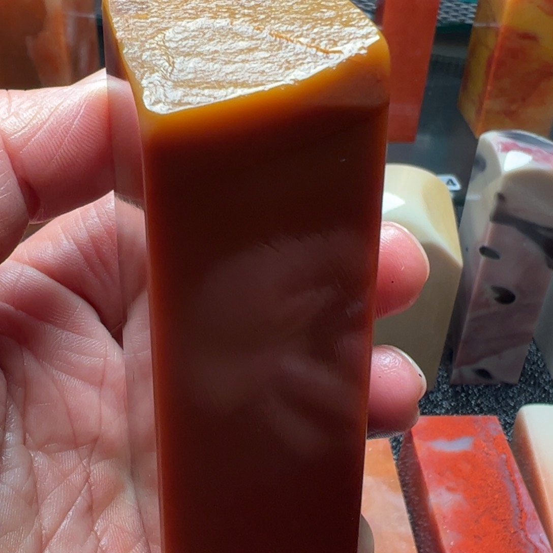 老挝石掘性芙蓉石