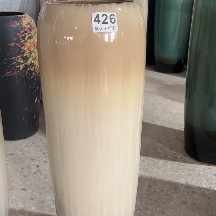 426高60陶瓷花瓶……………………