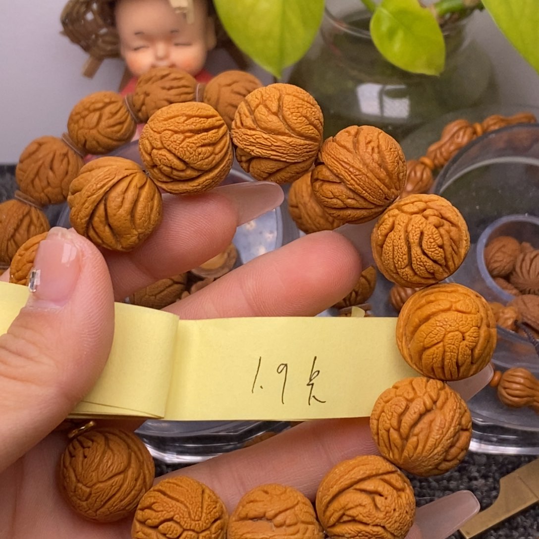 秦岭山脉龙纹桃核 13