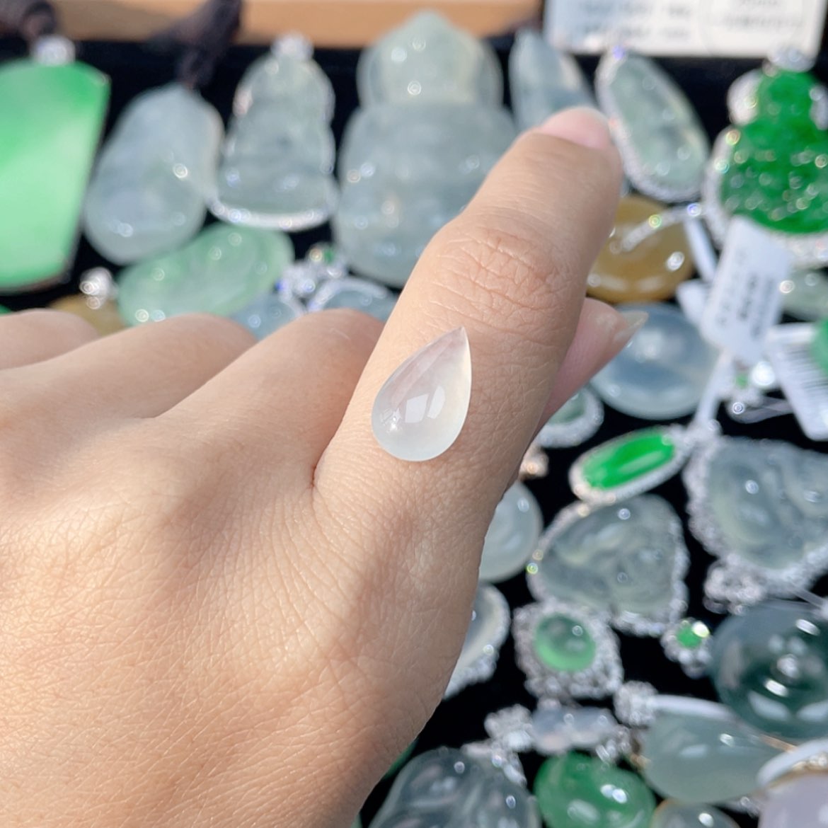 【闪购商品】翡翠颈饰未镶嵌52号 水滴蛋面