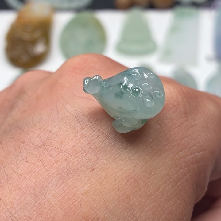 定制翡翠未镶嵌翡翠莲蓬