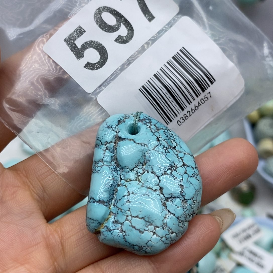 未镶嵌绿松石珠宝奇石