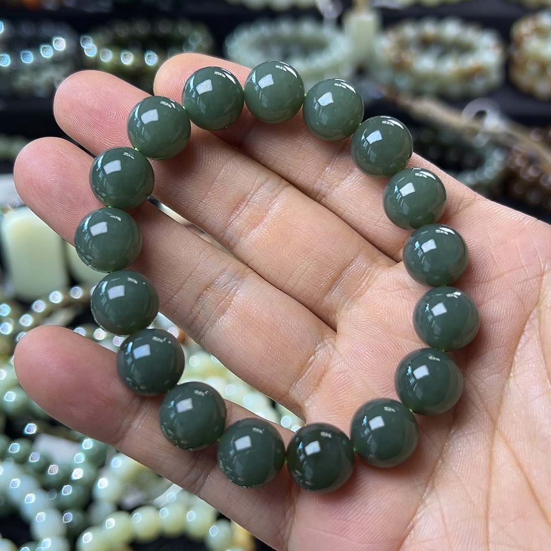 和田玉手链未镶嵌且末蓝卡12圆珠 油润 微漂糖