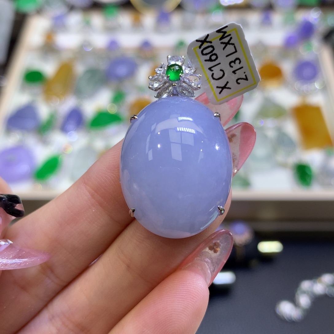 翡翠颈饰18K金镶嵌翡翠