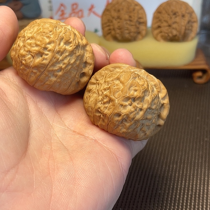 陈***酒文玩核桃吊坠南瓜