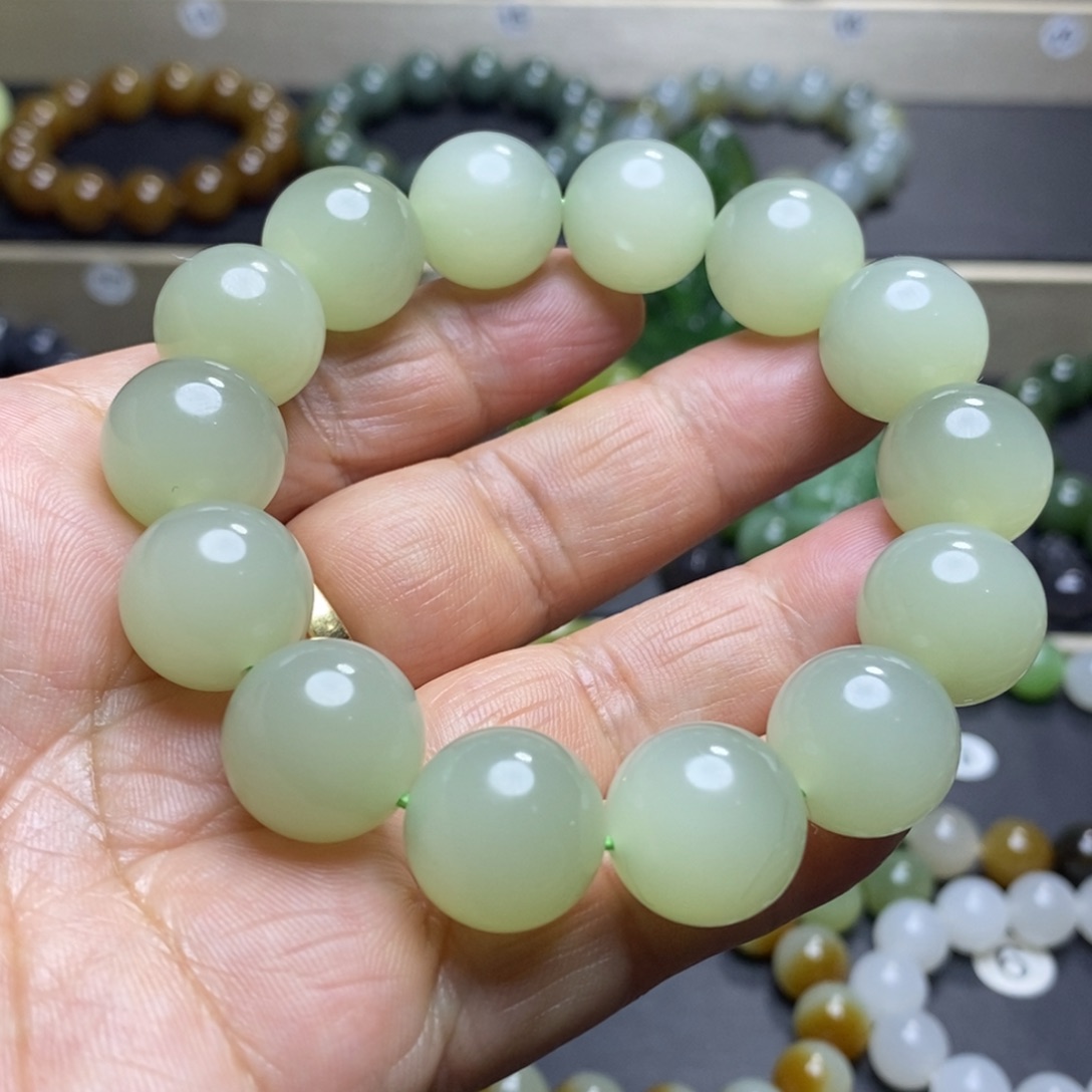 和田玉手串未镶嵌