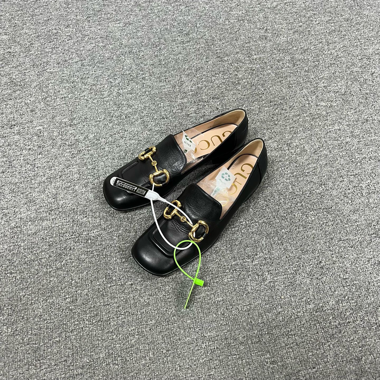 99新 AMIPARIS gucci 马衔扣皮鞋38码