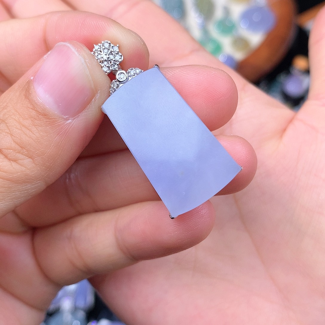 翡翠18K金镶嵌吊坠(不含链)花*可