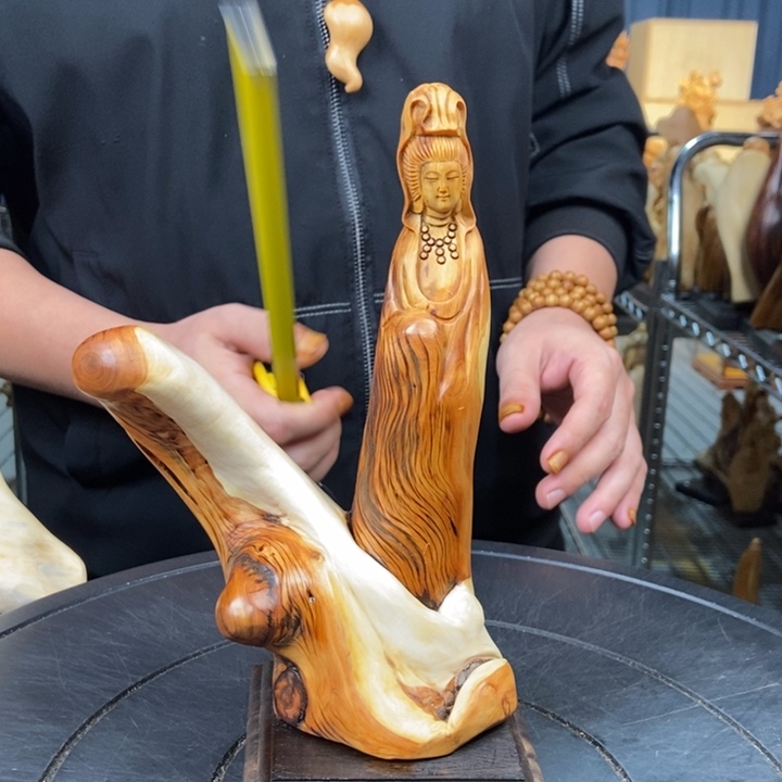 柏木（崖柏）随型摆件