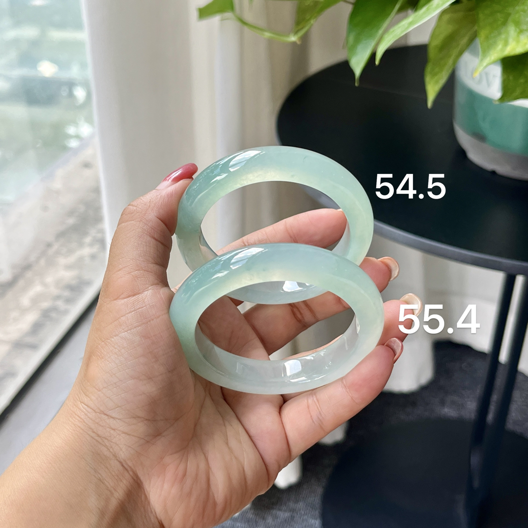 54.5-55.5一对冰胶起光薄荷绿晴绿翡翠手镯