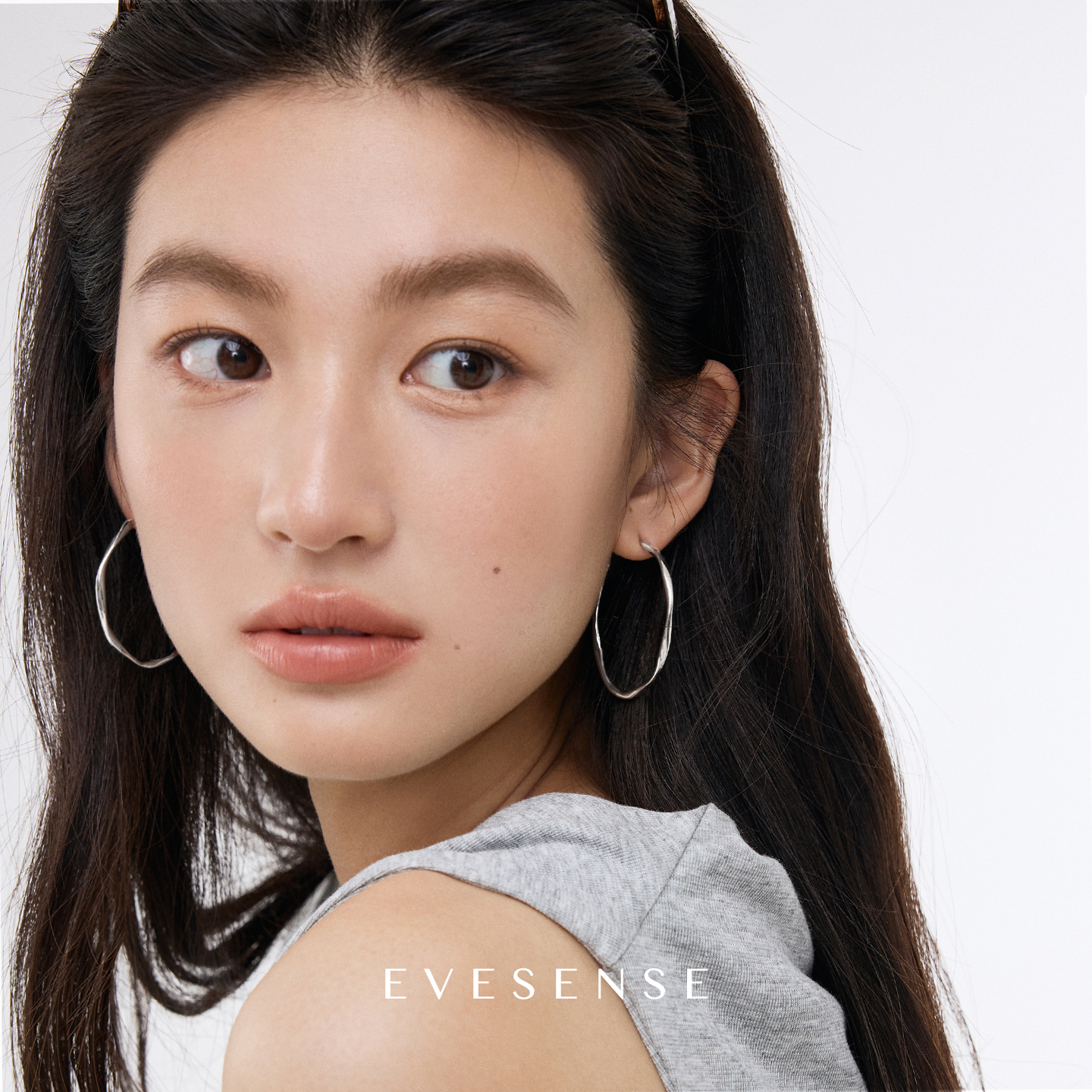 EVESENSE 铜合金耳饰 银色波纹耳圈高级感简约大圈圈素圈波浪耳环