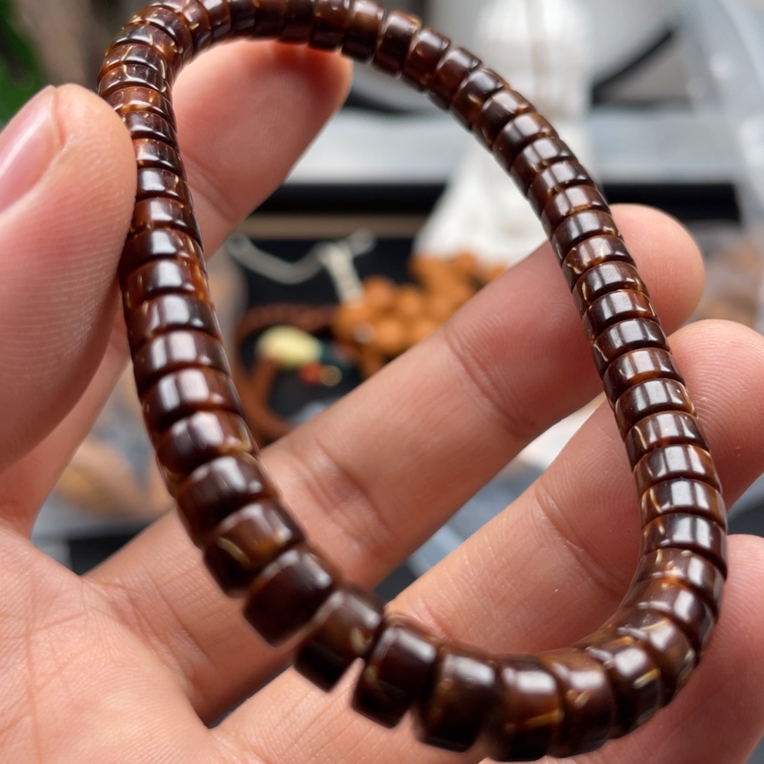 橄榄核吊坠猴头虎