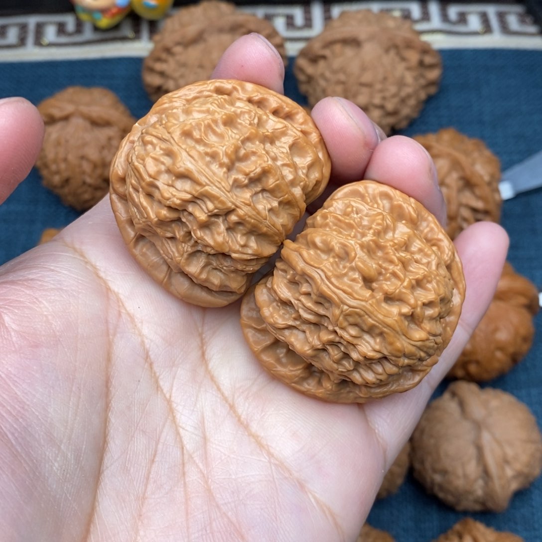 文玩核桃把件42精品球白全品