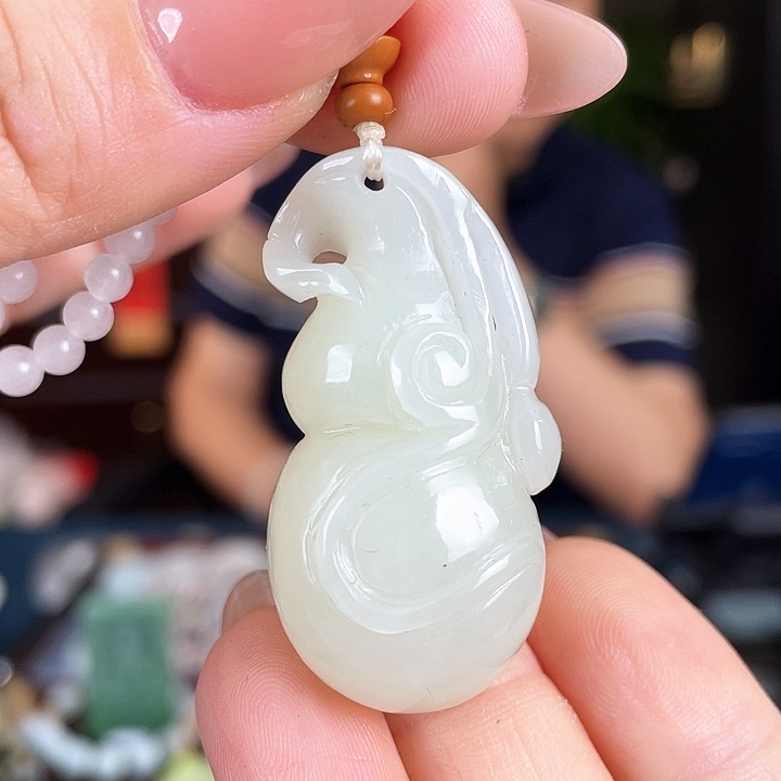 和田玉未镶嵌颈饰定制发货