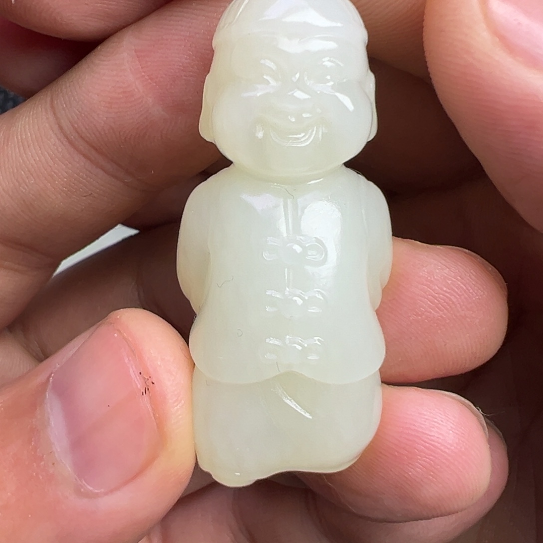 鱼****和田玉未镶嵌颈饰