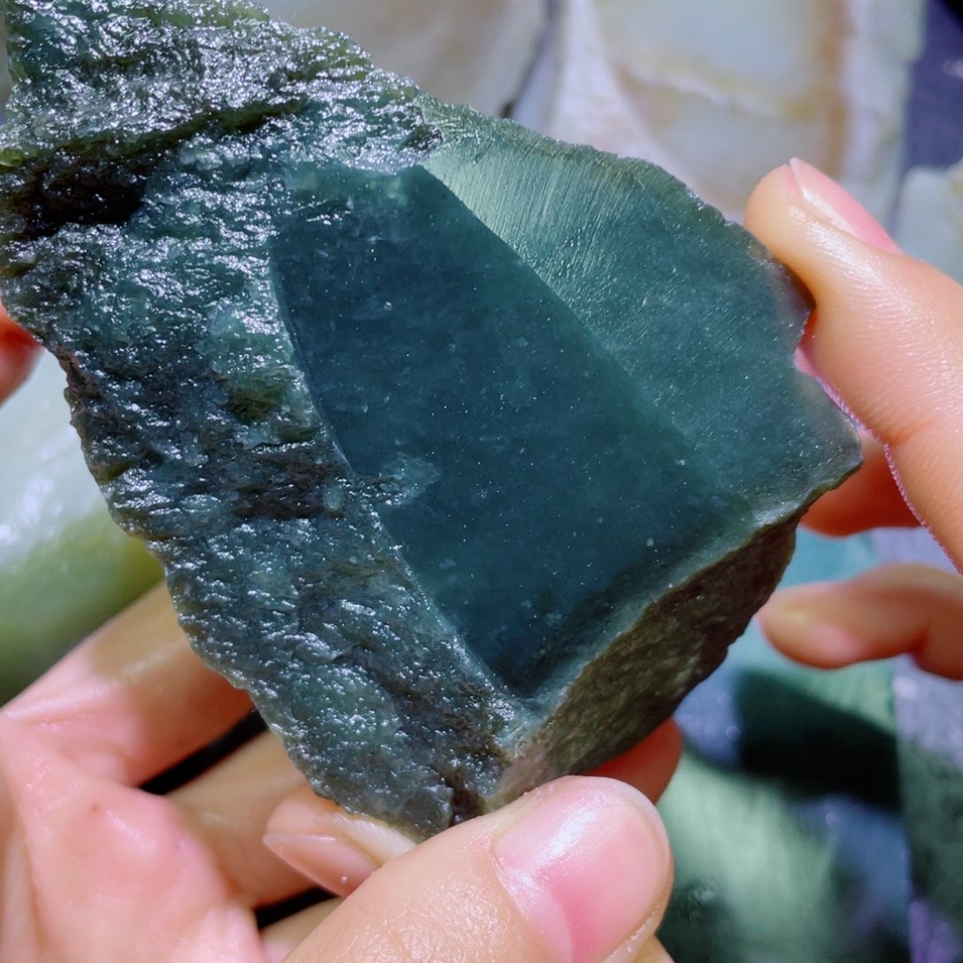 和田玉未镶嵌珠宝半成品