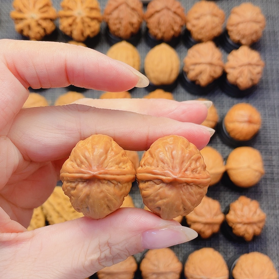 文玩核桃把件金元宝002