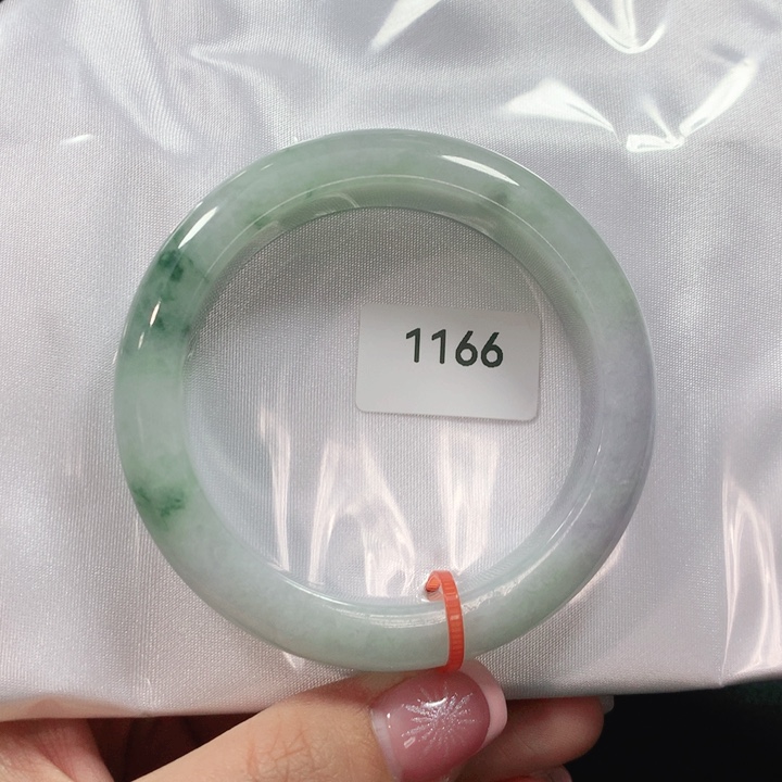 翡翠手镯未镶嵌天然翡翠手镯5303