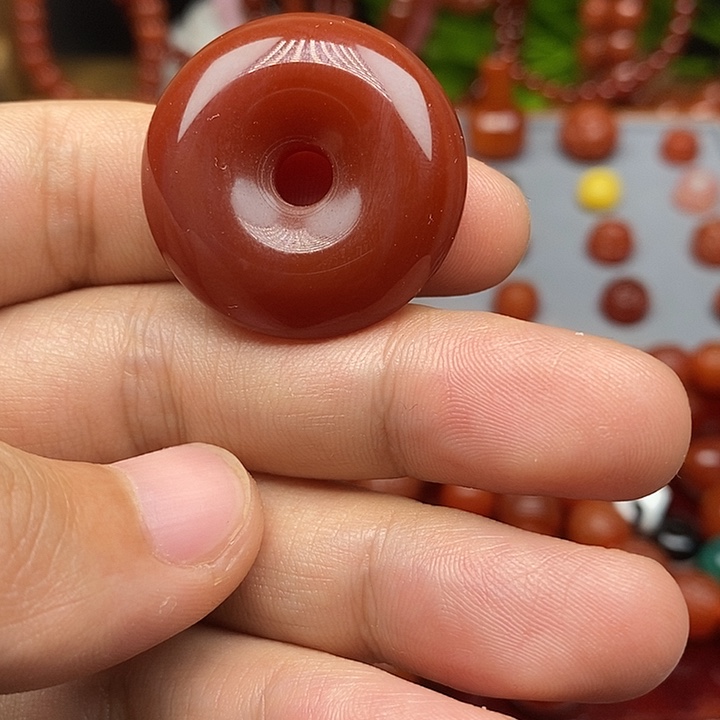 乐***乐玛瑙/玉髓未镶嵌颈饰