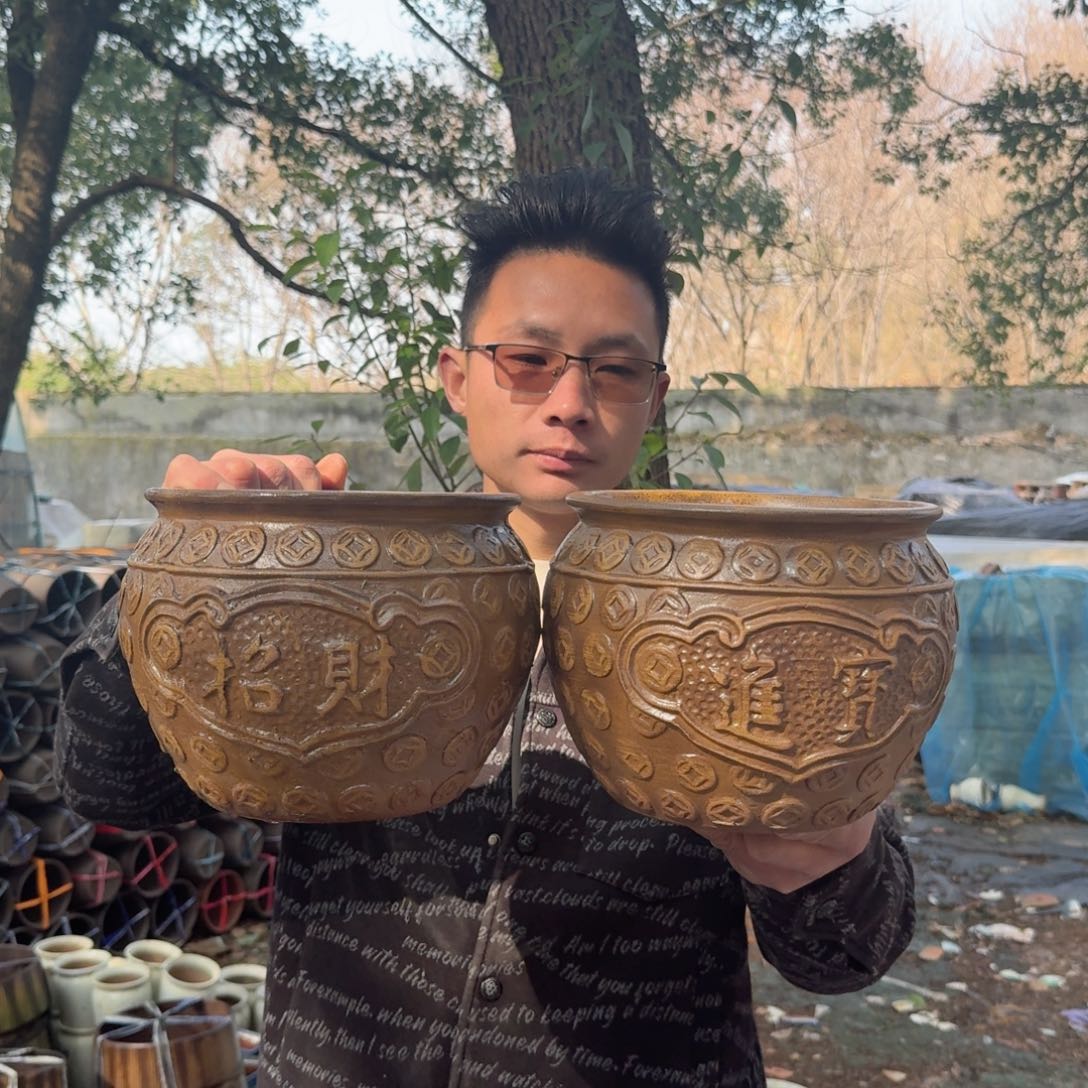 紫砂花盆口20高18（两个宝盆