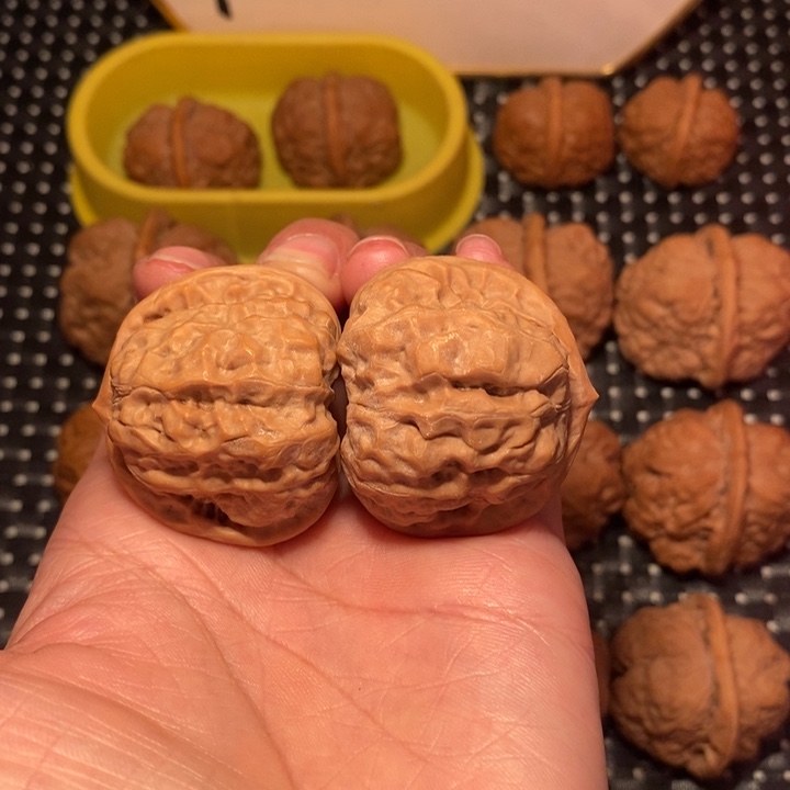 把件文玩核桃开背八腿