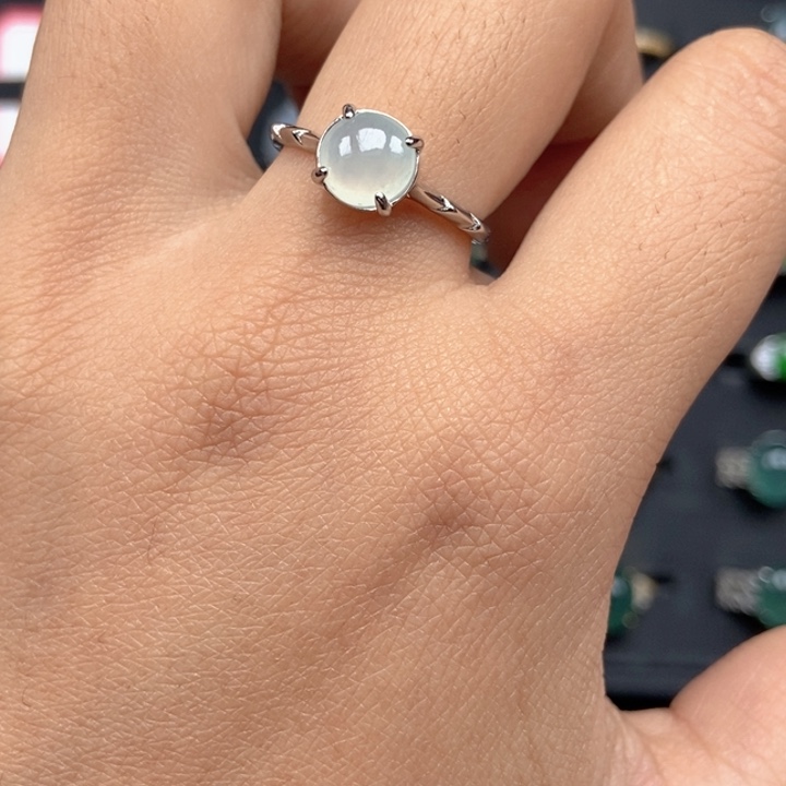 翡翠未镶嵌戒指戒指