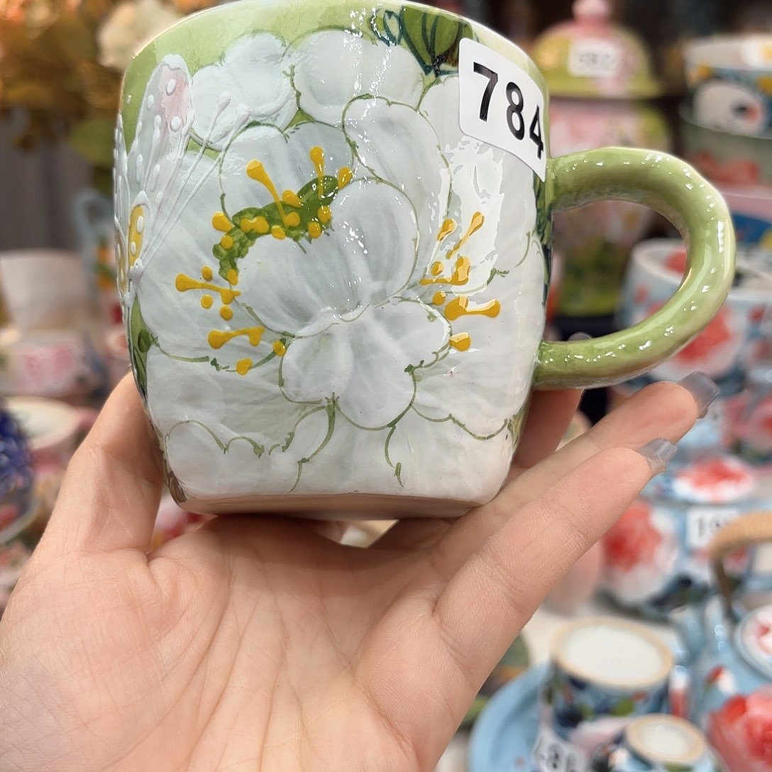 瓷片你是什么情况呀亲爱呢还是