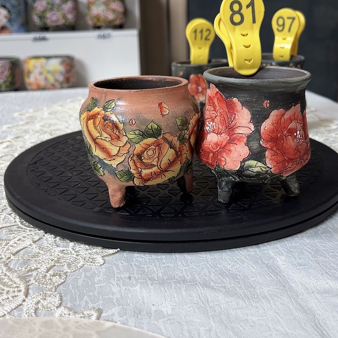 佛***瑜手绘陶瓷花盆美盆