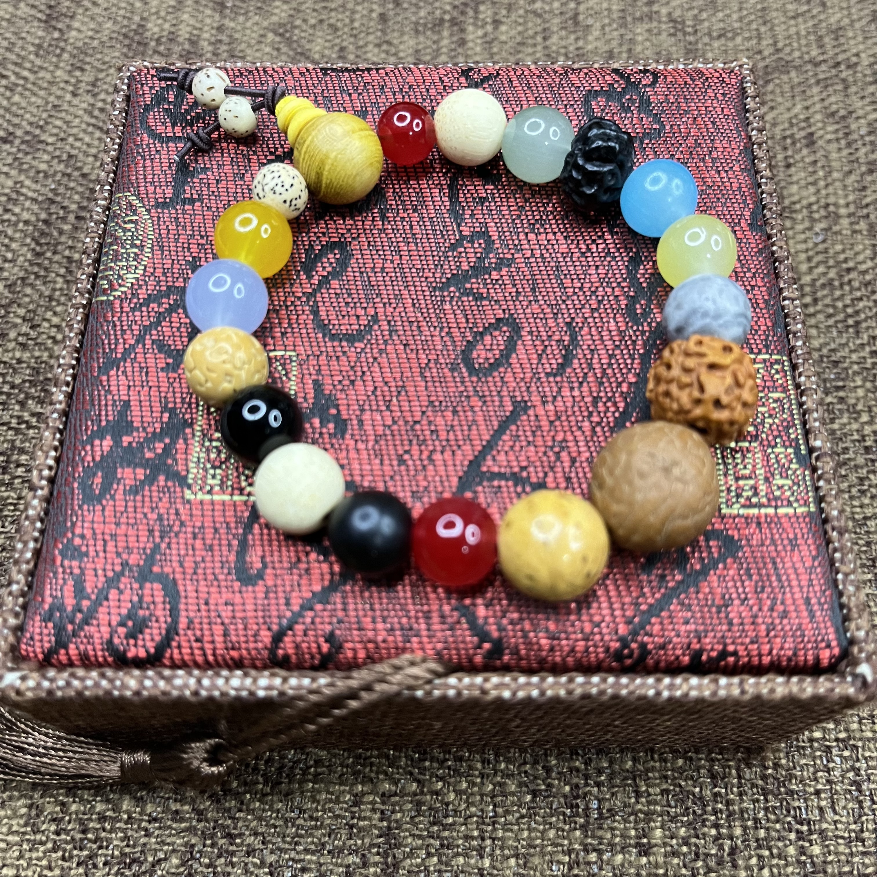  精品18籽手串经典