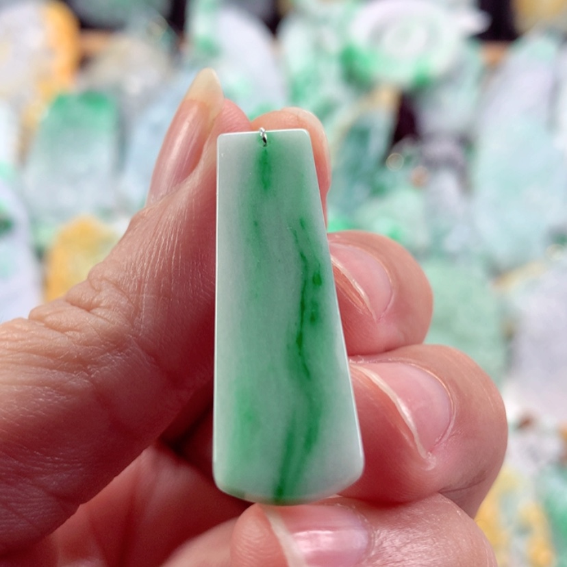 【闪购商品】翡翠吊坠(不含链)未镶嵌