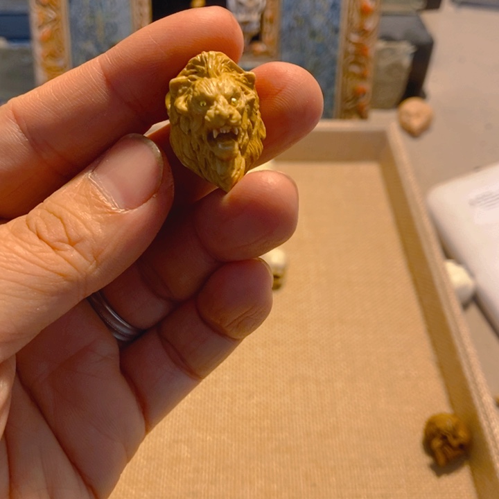 鹿骨其他鹿角雕刻狮王三通古法做色