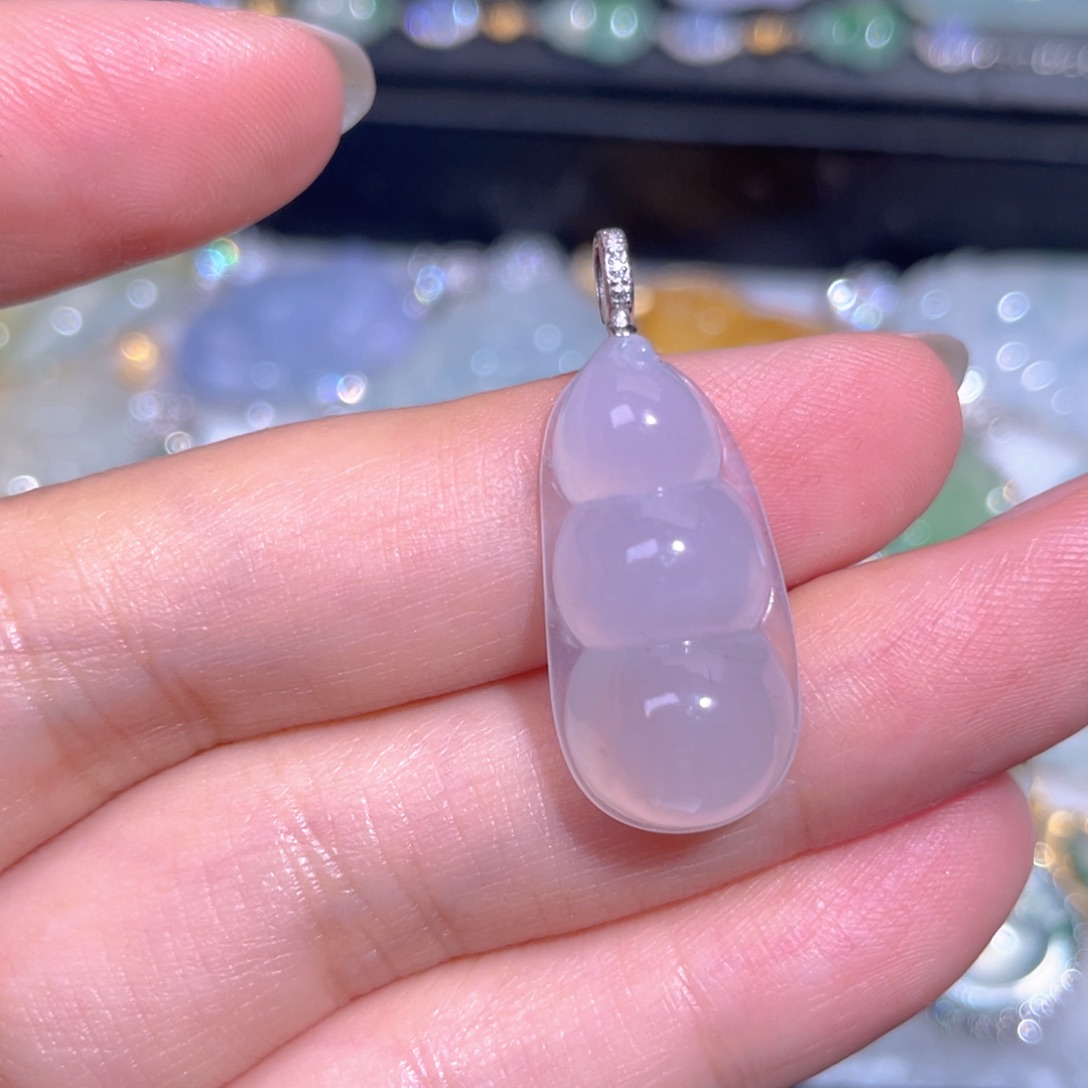 颈饰18K金镶嵌翡翠翡翠
