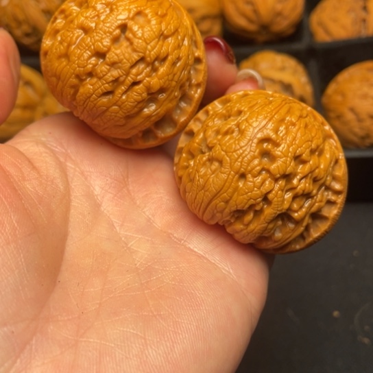 文玩核桃吊坠秦岭野生核桃