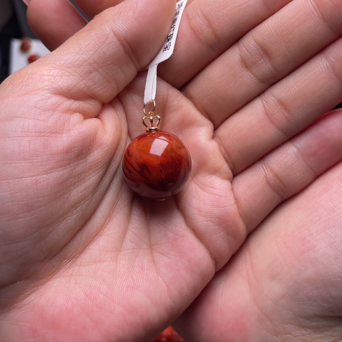 【闪购商品】南红玛瑙19圆珠吊坠18K金镶嵌兔*