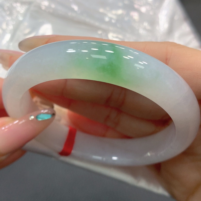 【闪购商品】翡翠手镯未镶嵌翡翠