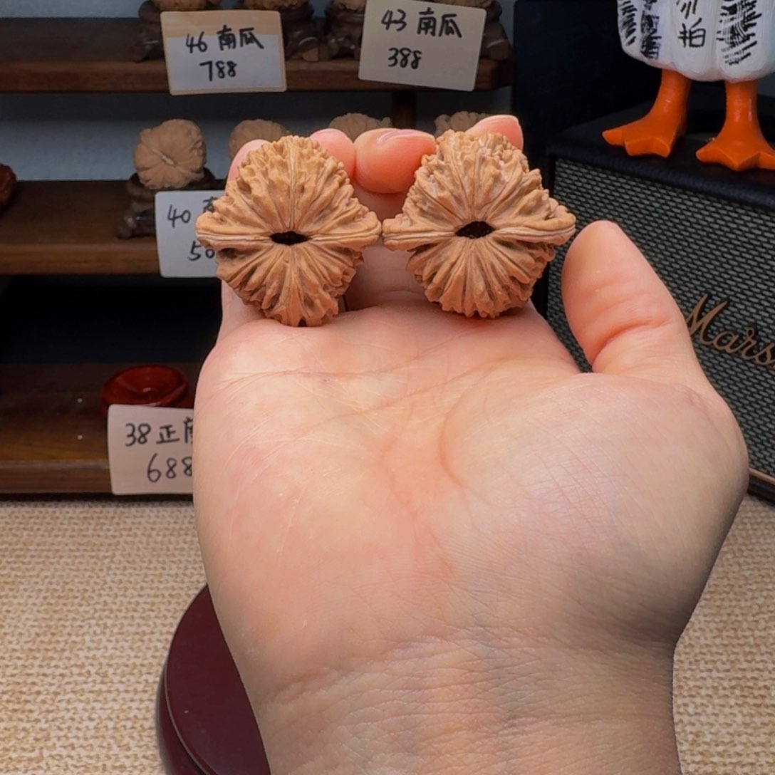 文玩核桃把件4103楼子