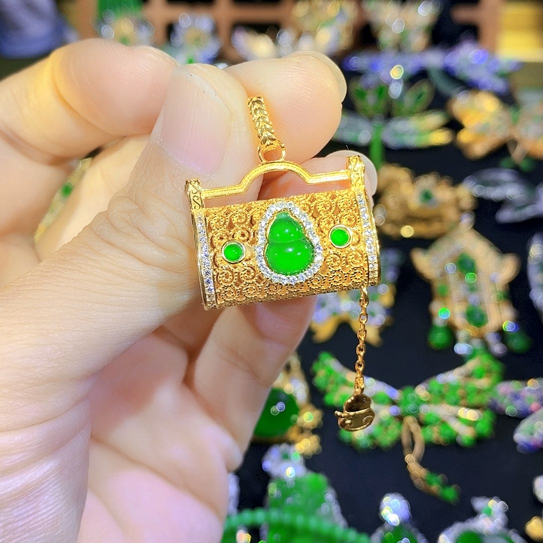 吊坠(不含链)银S925镶嵌翡翠