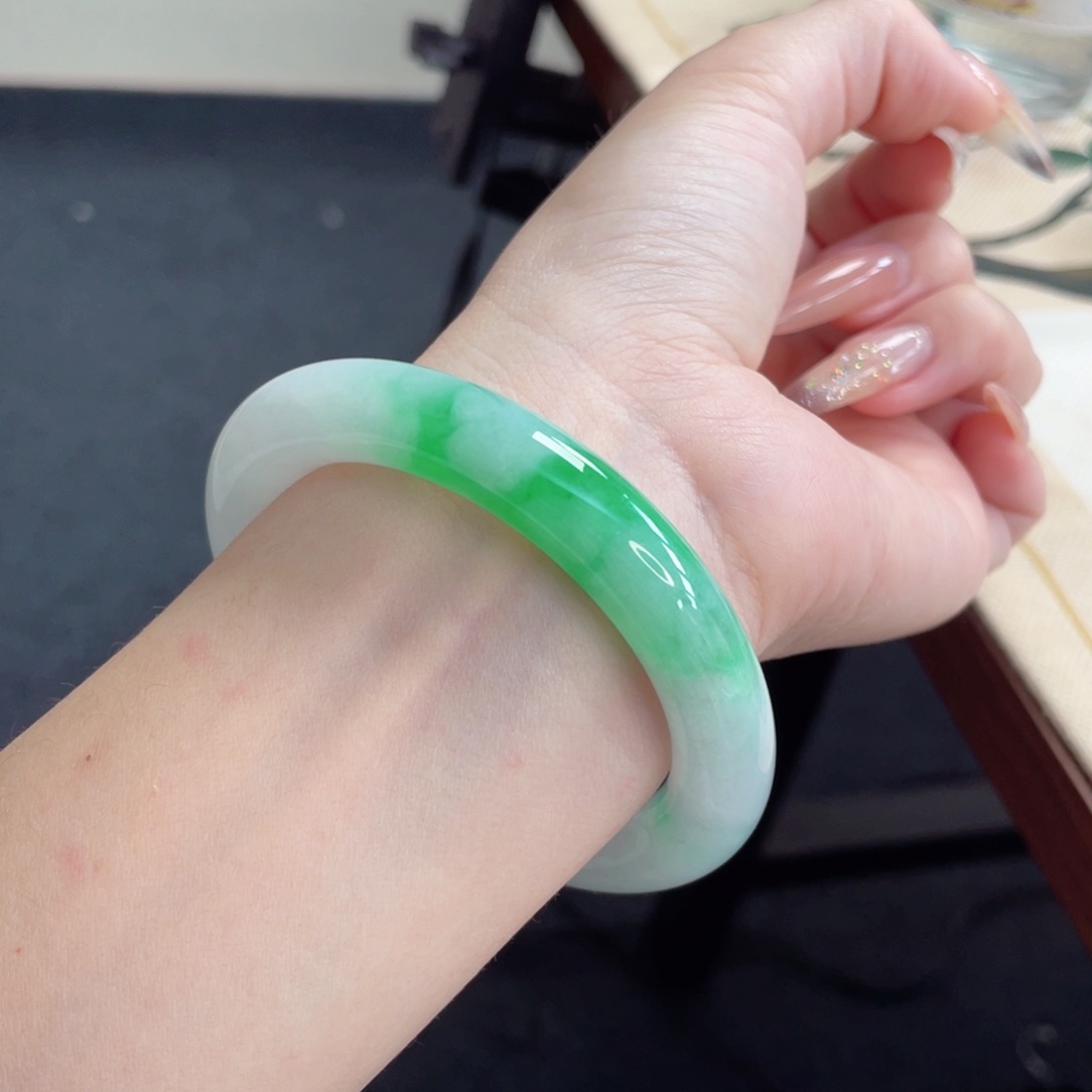 未镶嵌手镯翡翠正阳绿55.2阳春白雪8号