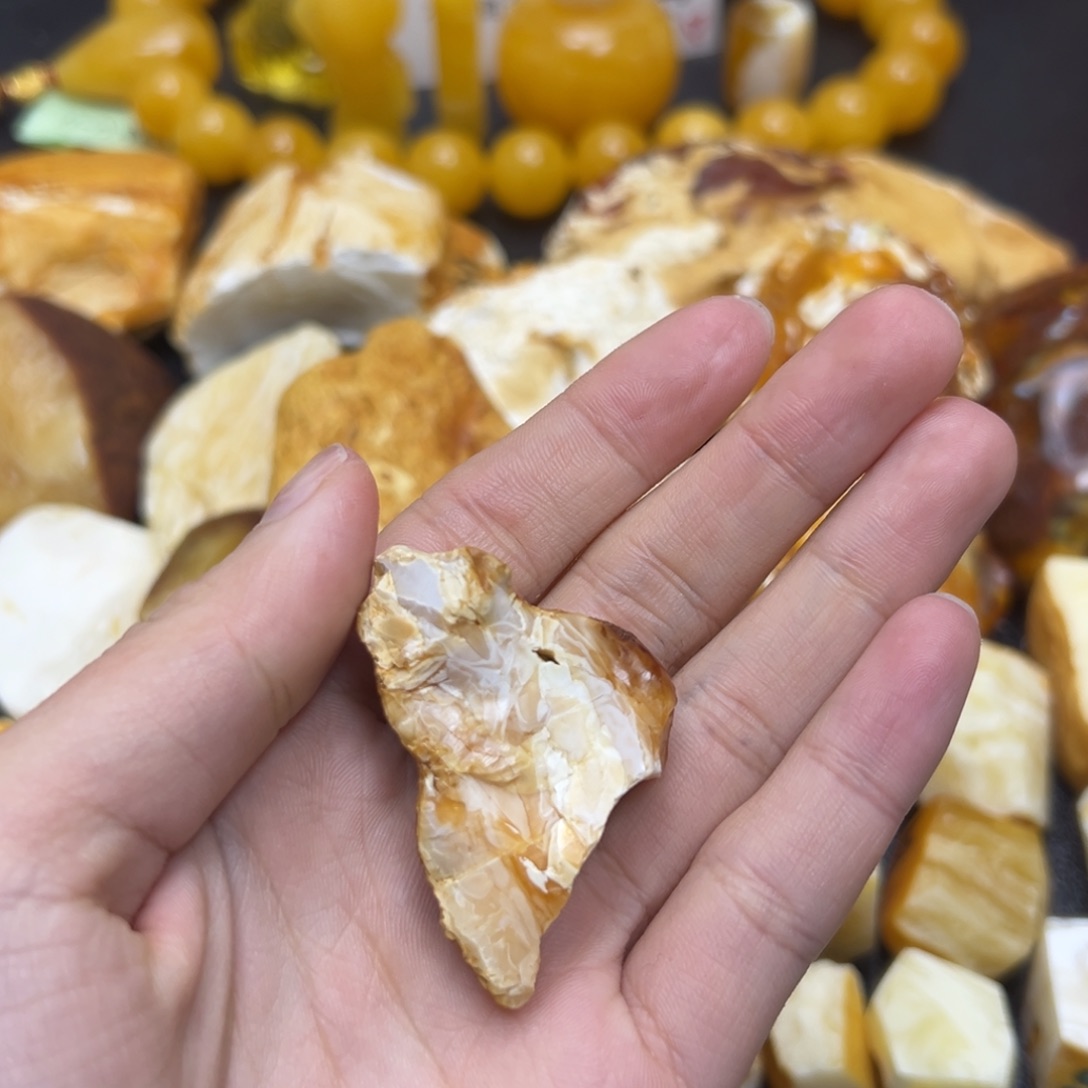 定制琥珀未镶嵌木**西蜜蜡