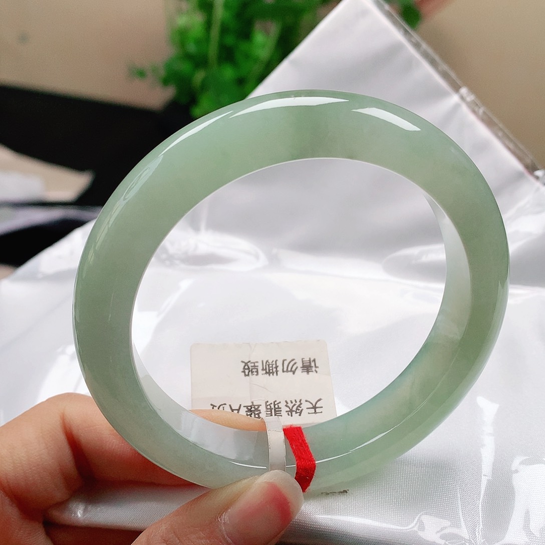 翡翠手镯未镶嵌天然翡翠手镯58